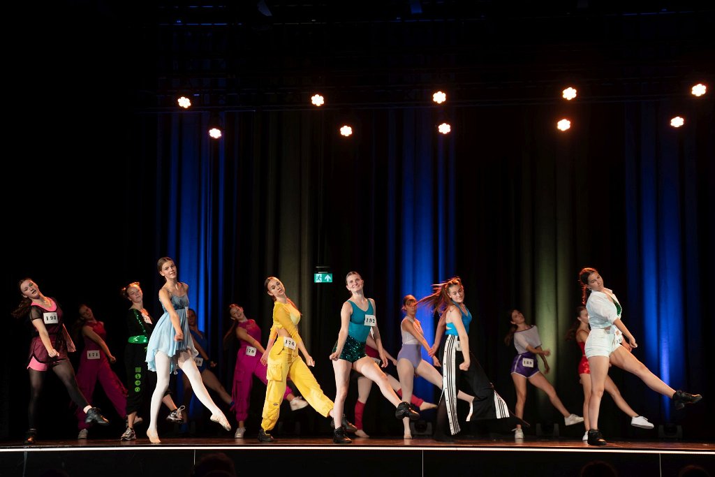 Show 30 093.jpg